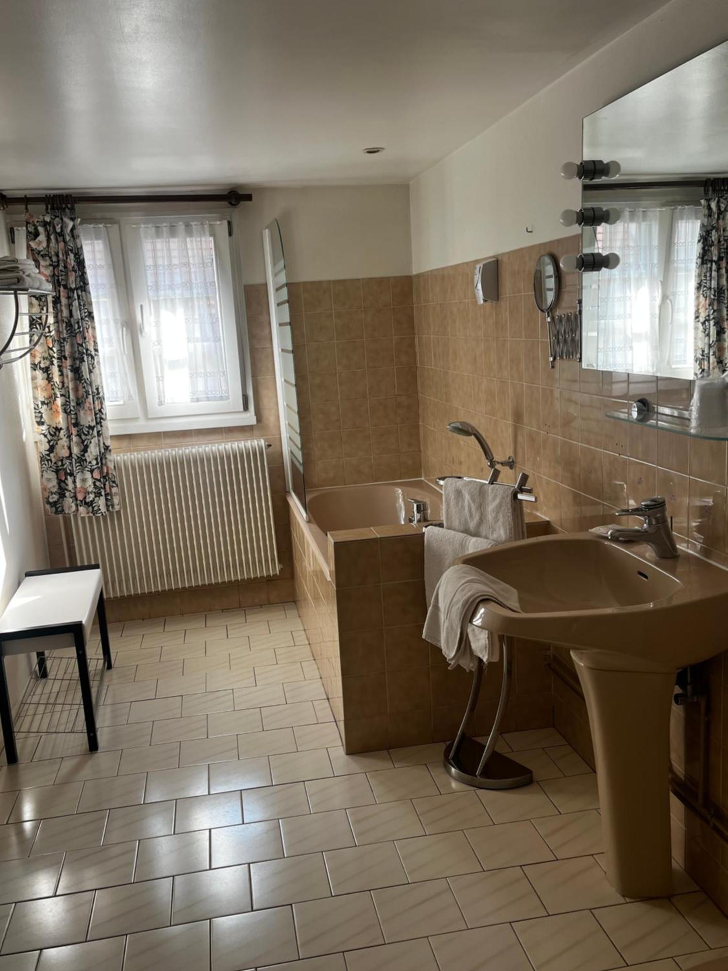 Les Chambres Du Marlenberg มาร์เลินไฮม์ ภายนอก รูปภาพ
